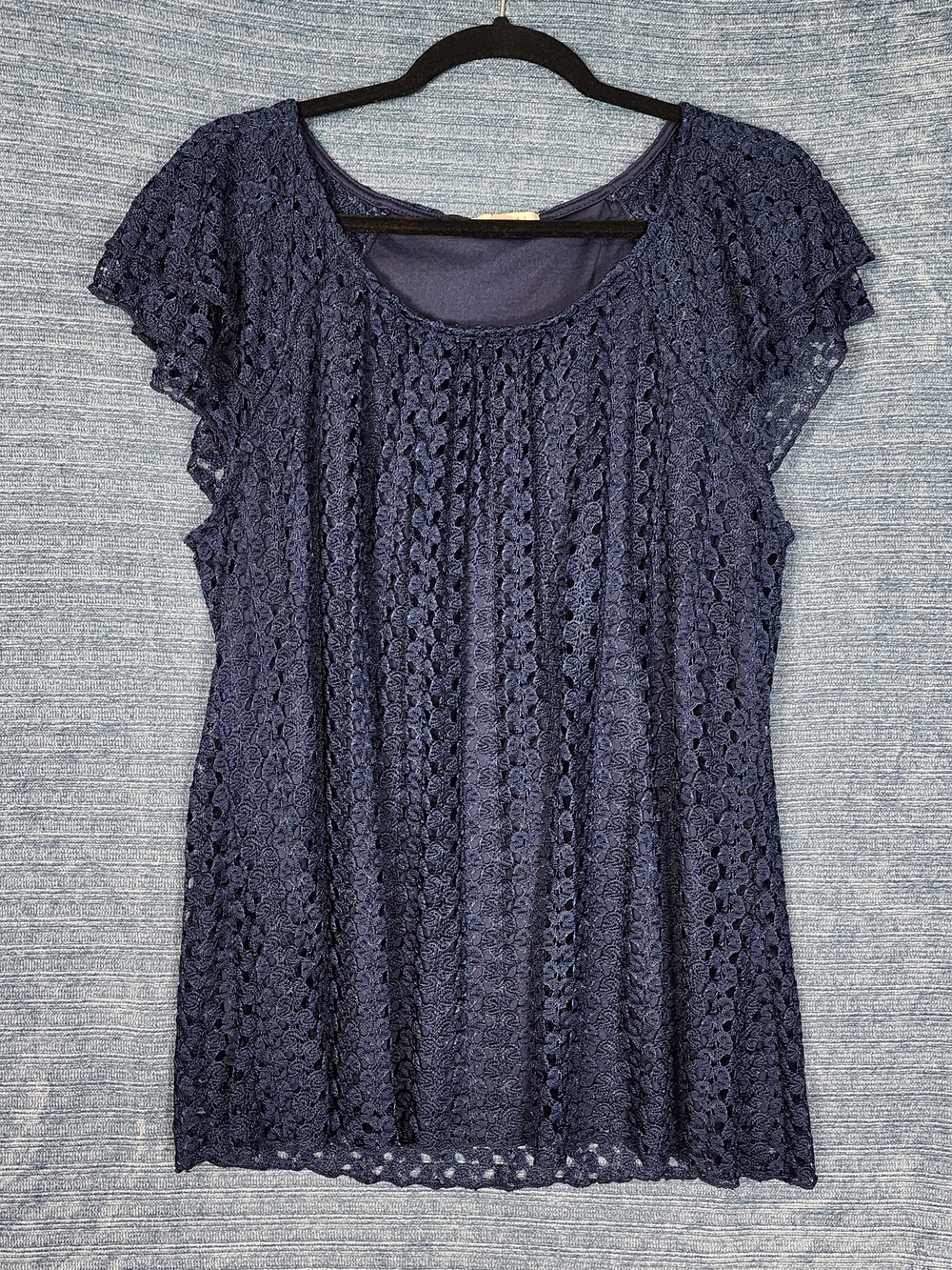 Roz & Ali Navy Lace Flutter Sleeve Tunic Top